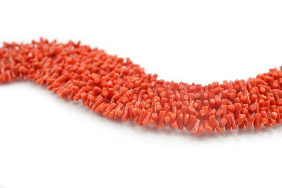Corallo Mediterraneo fili cupolini circa 7x3mm - Sciacca - immagine 2