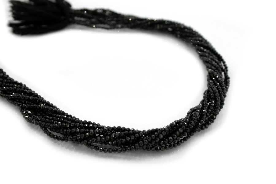 Spinello fili round sfaccettate 2-2½mm AA (33cm)