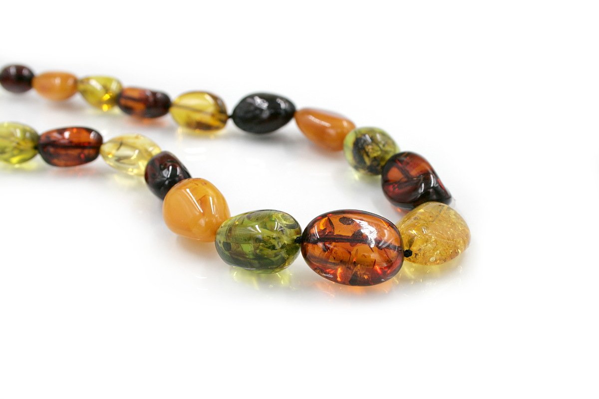 Ambra colombiana multicolor collana sassi