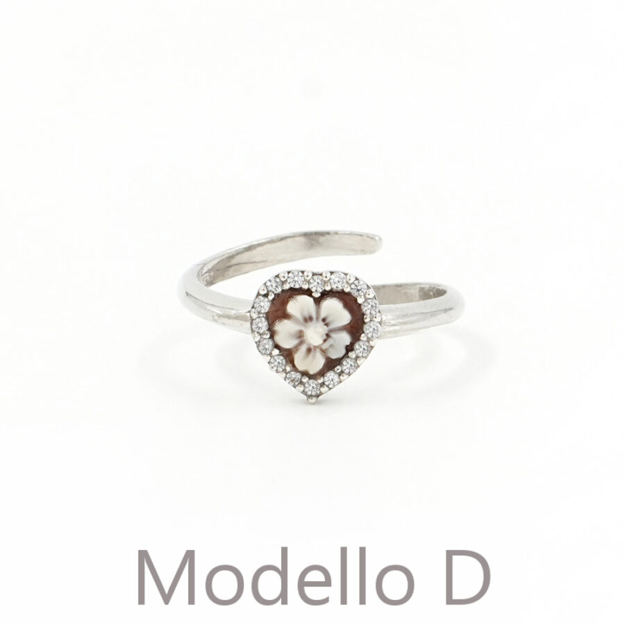 Anello in Argento 925‰ con cammeo cuore 8mm vari soggetti e giro di zirconi – Rodiato