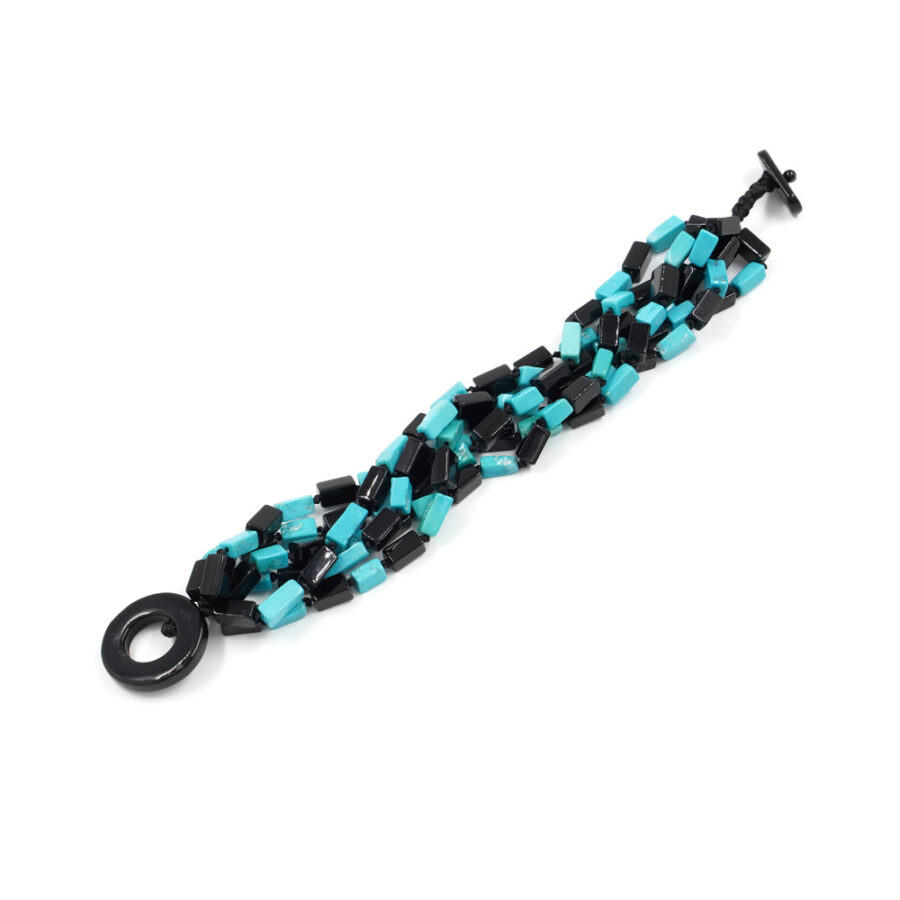 Bracciale Multifilo con turchese e agata nera e chiusura in agata nera