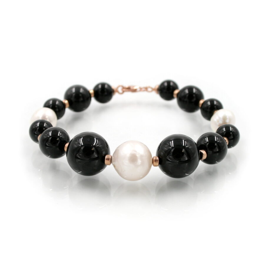 Bracciale in agata nera, perle emetite e chiusura in argento 925‰