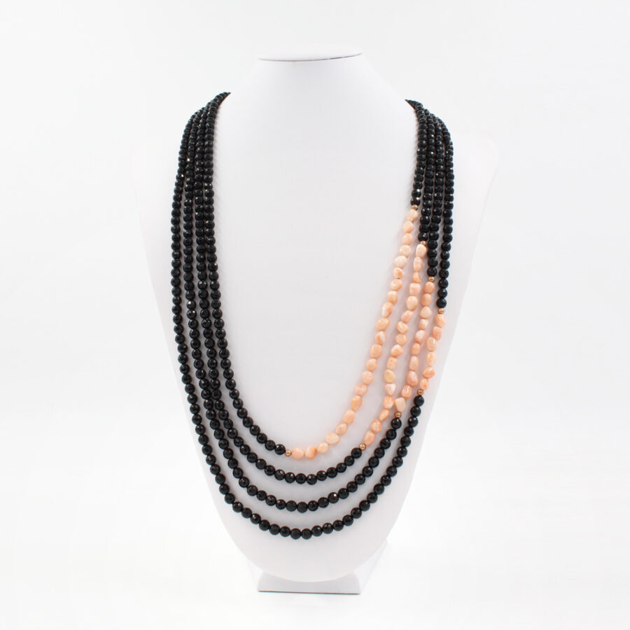 Collana Multifilo con agata nera, sassi di corallo rosa e elementi e chiusura in argento 925‰ - immagine 2