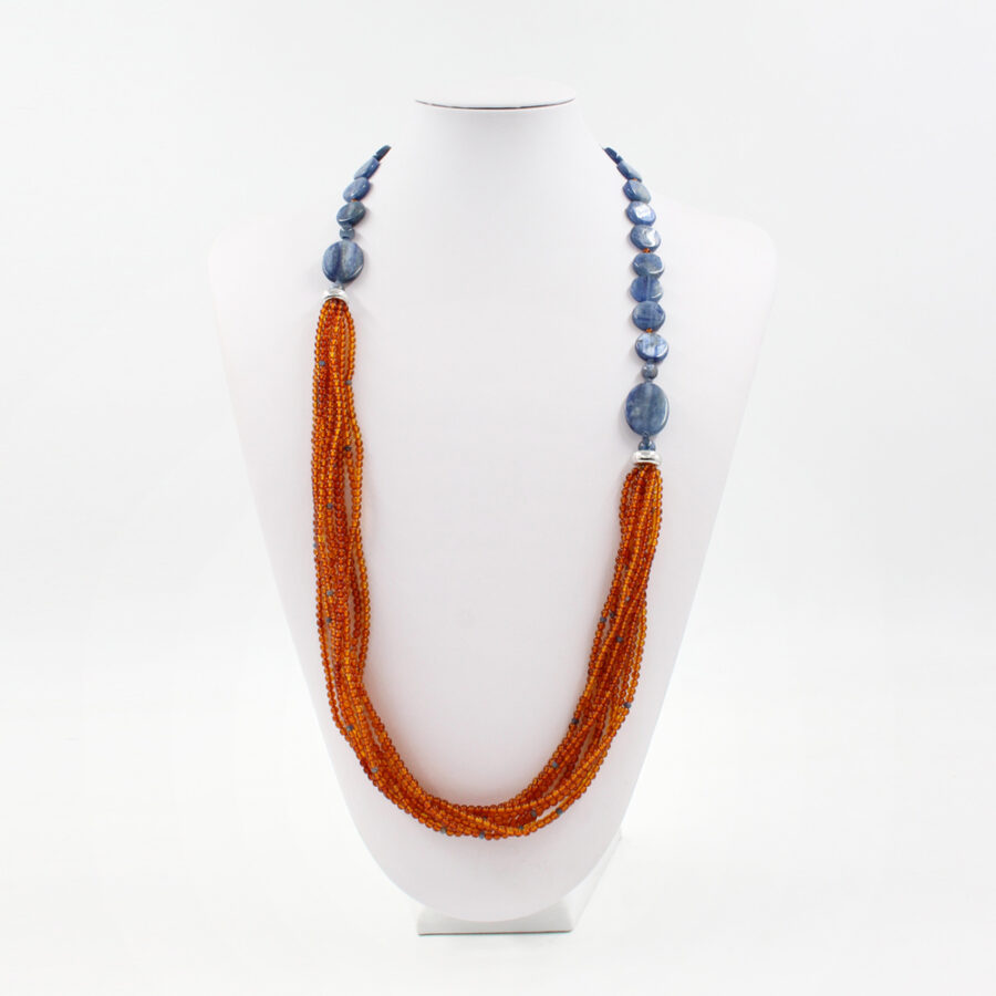 Collana Multifilo asimmetrica con cianite, ambra, zaffiri e elementi e chiusura in argento 925‰ - immagine 2