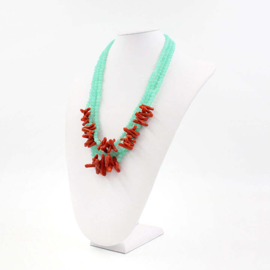 Collana Multifilo con quarzo verde e corallo rosso e chiusura in argento 925‰