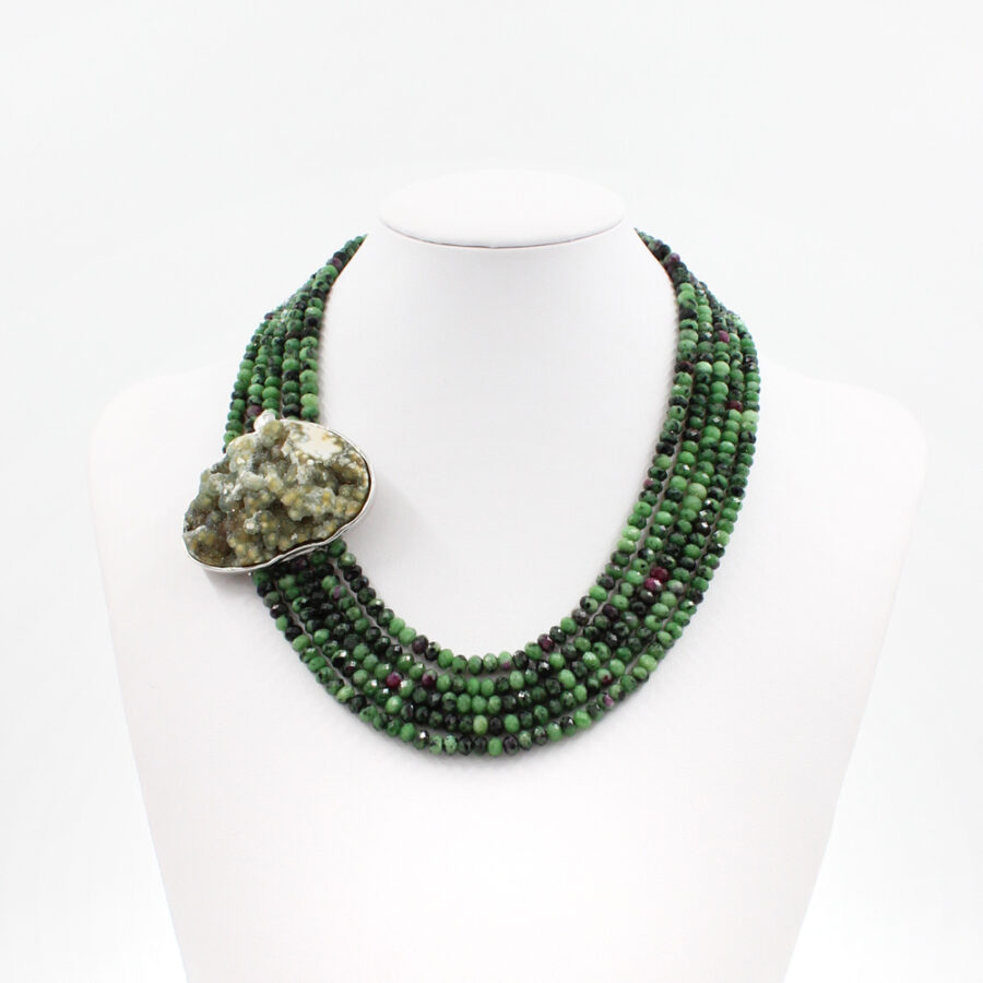 Collana Multifilo con Ruby Zoisite e elemento di agata druse in chiusura in argento 925‰ - immagine 2
