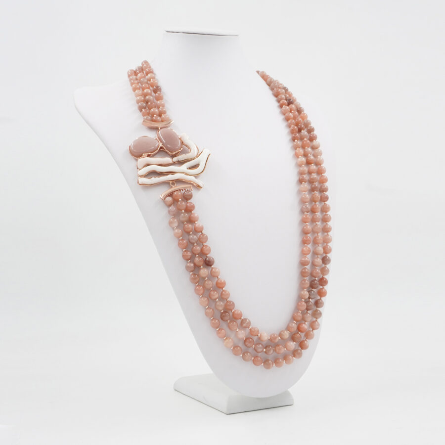 Collana Multifilo con pietra di Luna, ematite, corallo bianco e chiusura in argento 925 – Rosato