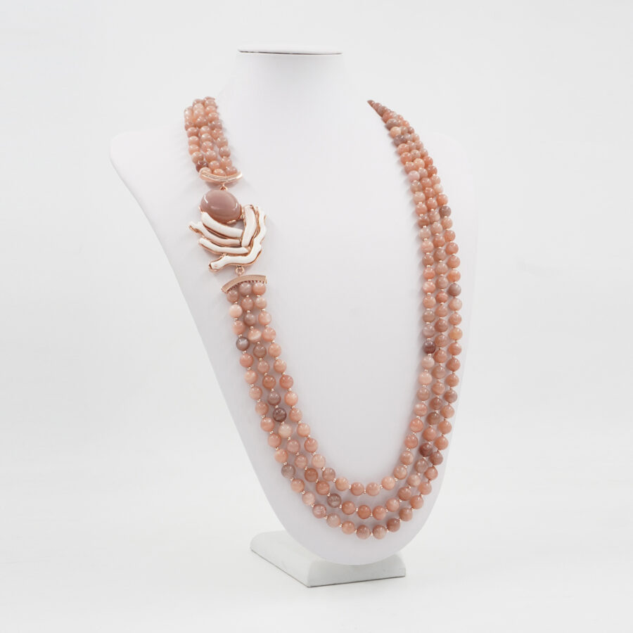 Collana Multifilo con pietra di Luna, ematite, corallo bianco e chiusura in argento 925 – Rosato - immagine 3