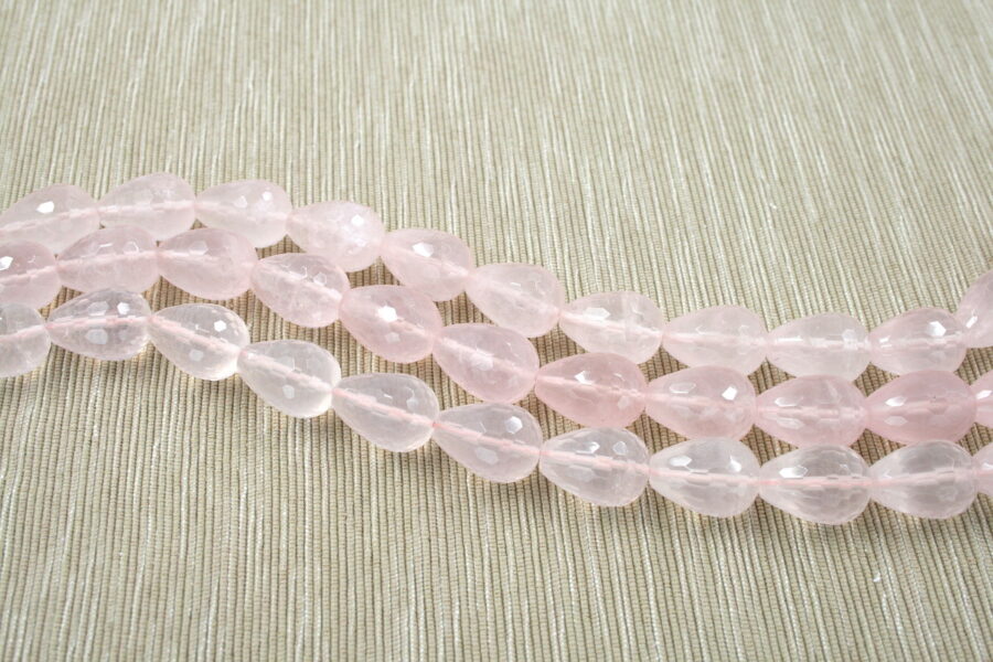 Quarzo rosa fili drop sfaccettati 20x15mm - Foro Passante