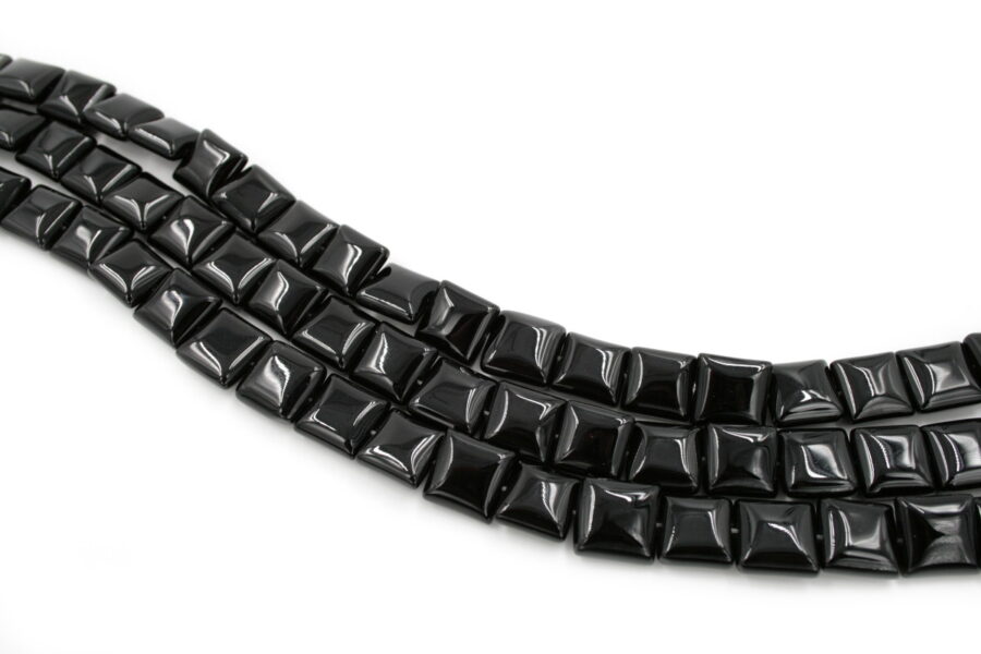 Agata nera fili quadrati flat 16mm