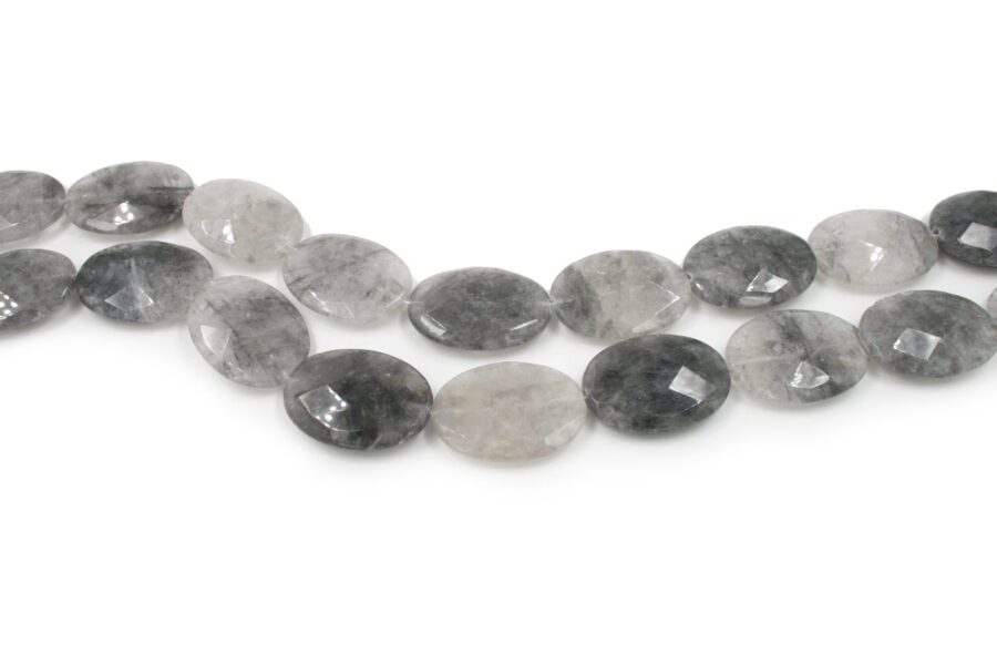 Cloudy quartz fili flat oval sfaccettati 40x30mm
