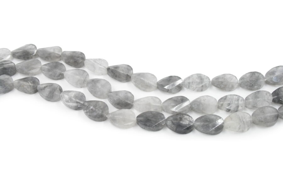 Cloudy quartz fili flat oval twist sfaccettati 18x13mm