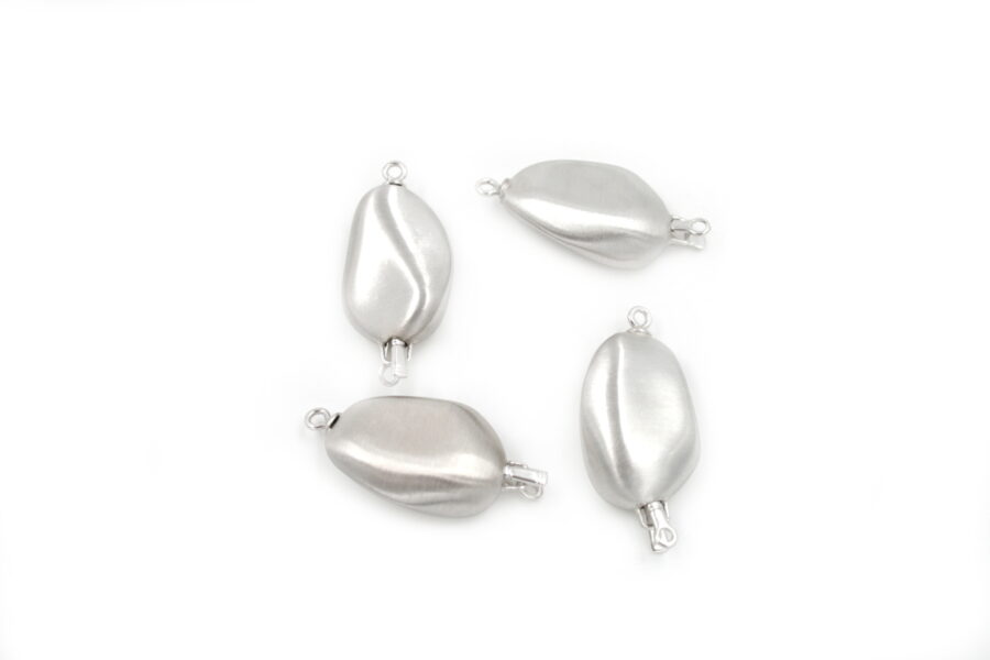 Argento chiusura sassi satinati 26x16mm RH+/-4.6Gr