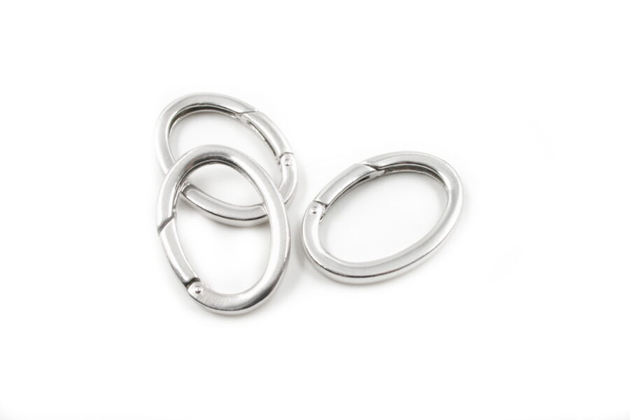 Argento chiusura a scatto 38x27mm RH +/-7.7Gr