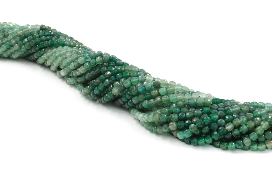 Quarzo Verde fili cubi sfaccettati 4mm - immagine 2