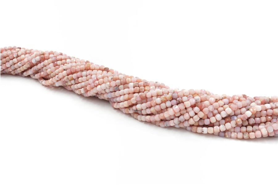 Opale Rosa fili cubi sfaccettati 4mm - immagine 2