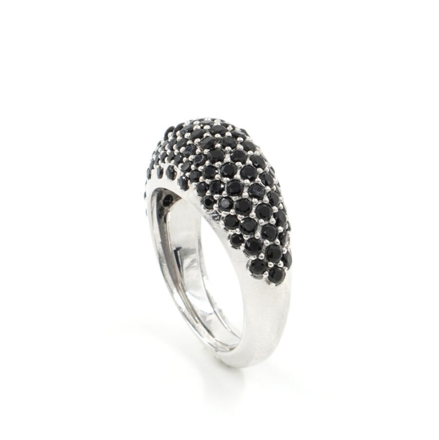 Anello in argento 925 con zirconi neri – Rodiato