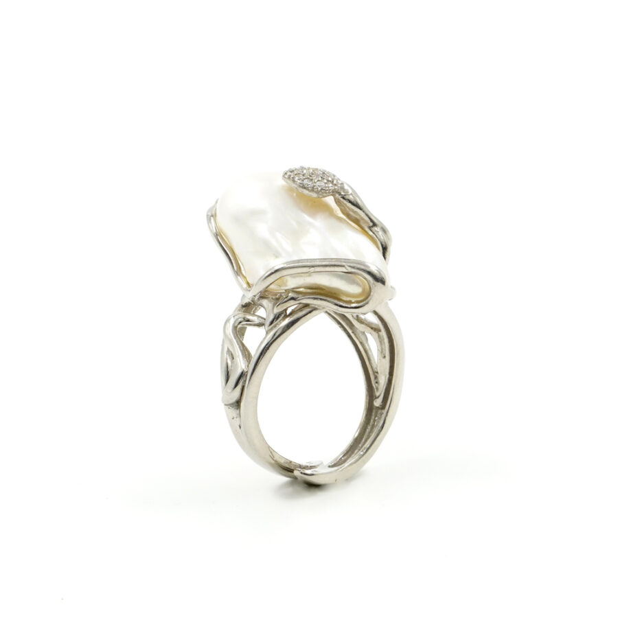 Anello in argento 925 con perla barocca – Platinato - immagine 2