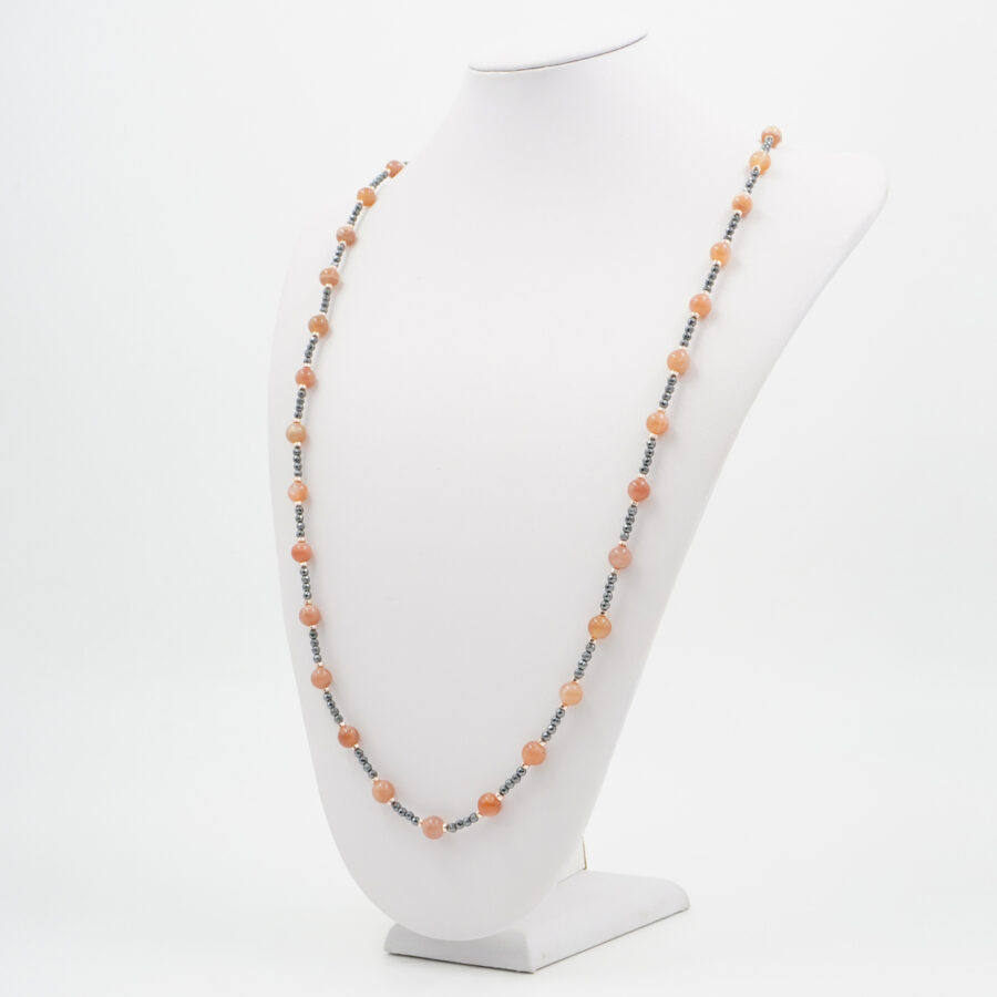 Collana con ematite, pietra di Luna, chiusura in argento 925 – Rodiato - immagine 2