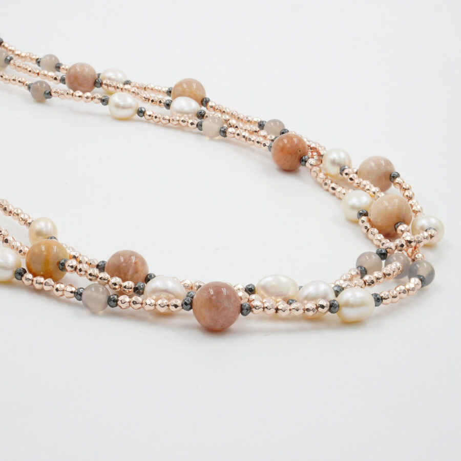 Collana Multifilo con ematite, agata grigia, pietra del Sole, perla, chiusura in argento 925 – Rosato