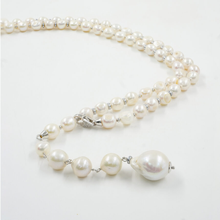 Collana con perla, ematite, chiusura in argento 925 – Rodiato