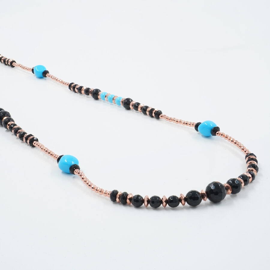 Collana con ematite, agata nera, pasta di turchese, chiusura in argento 925 – Rosato