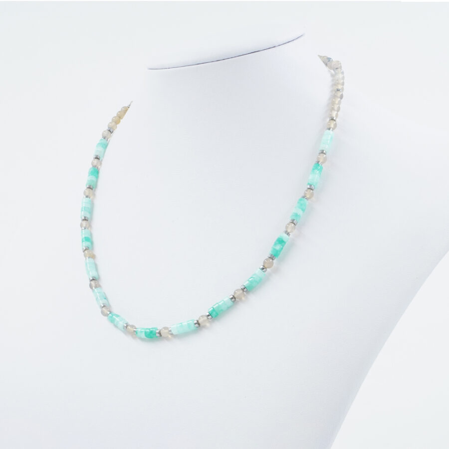 Collana con agata grigia, diaspro verde tinto, ematite, chiusura in argento 925 – Rodiato