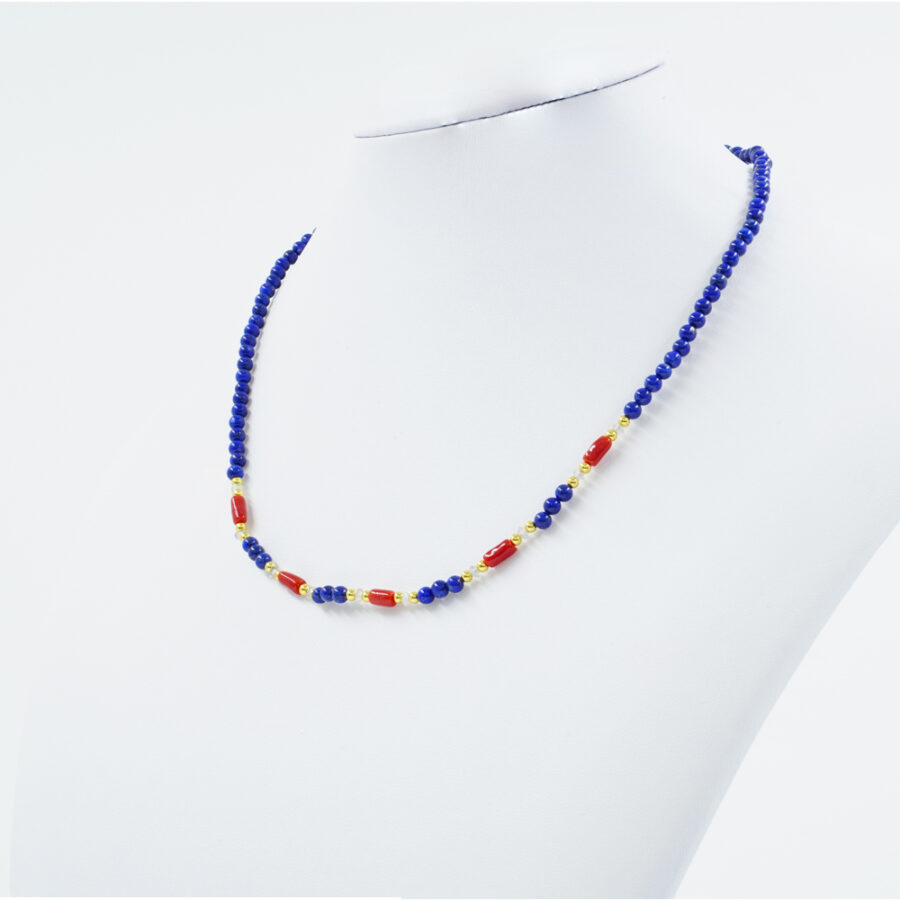 Collana con lapis, corallo, ematite, chiusura in argento 925 – Dorato
