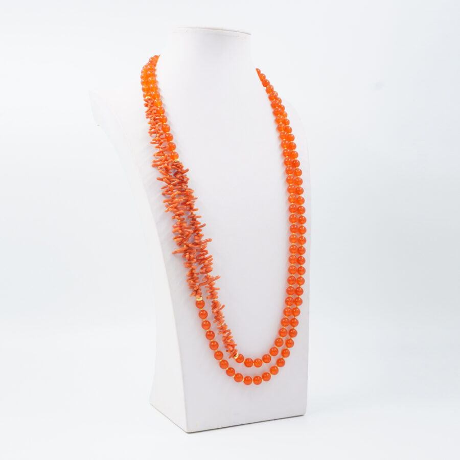 Collana Multifilo con giada tinta arancio, corallo, ematite, chiusura in argento 925 – Dorato