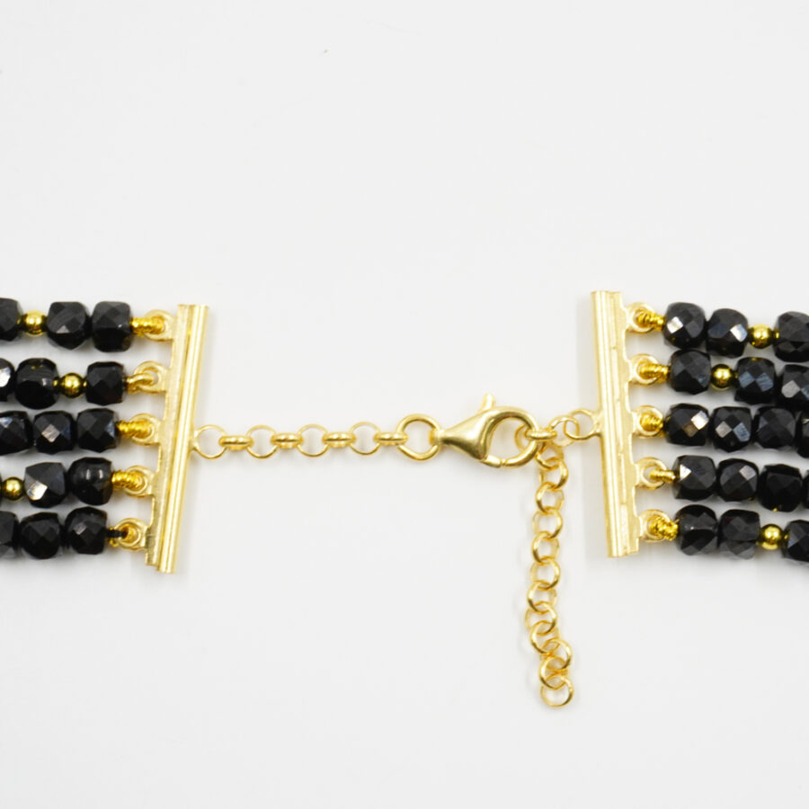 Collana Multifilo con spinello nero, corallo, ematite, chiusura in argento 925 – Dorato - immagine 3