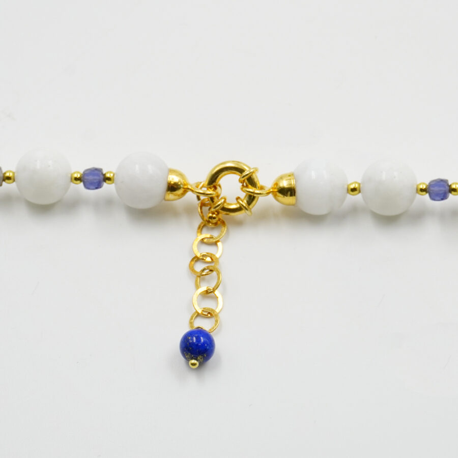 Collana con pietra di Luna bianca, iolite, lapis, ematite, chiusura in argento 925 – Dorato - immagine 4