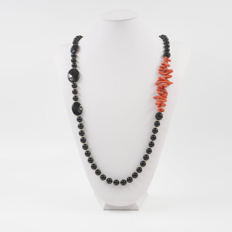 Collana con agata nera, corallo, ematite, chiusura in argento 925 – Dorato - immagine 3
