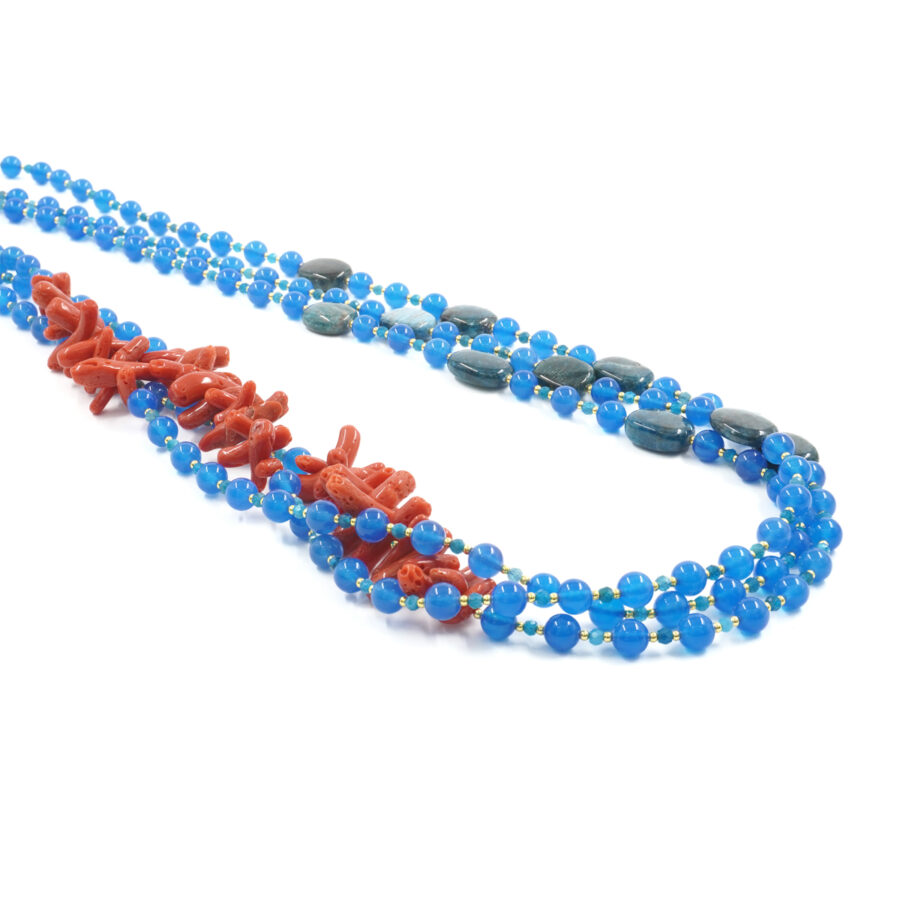 Collana Multifilo con agata blu, corallo, apatite, ematite, chiusura in argento 925 - Dorato