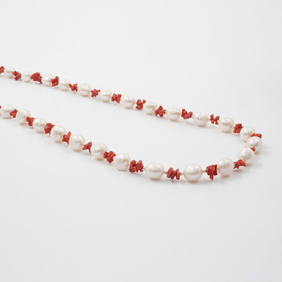 Collana con perla, corallo, ematite, chiusura in argento 925 – Rosato