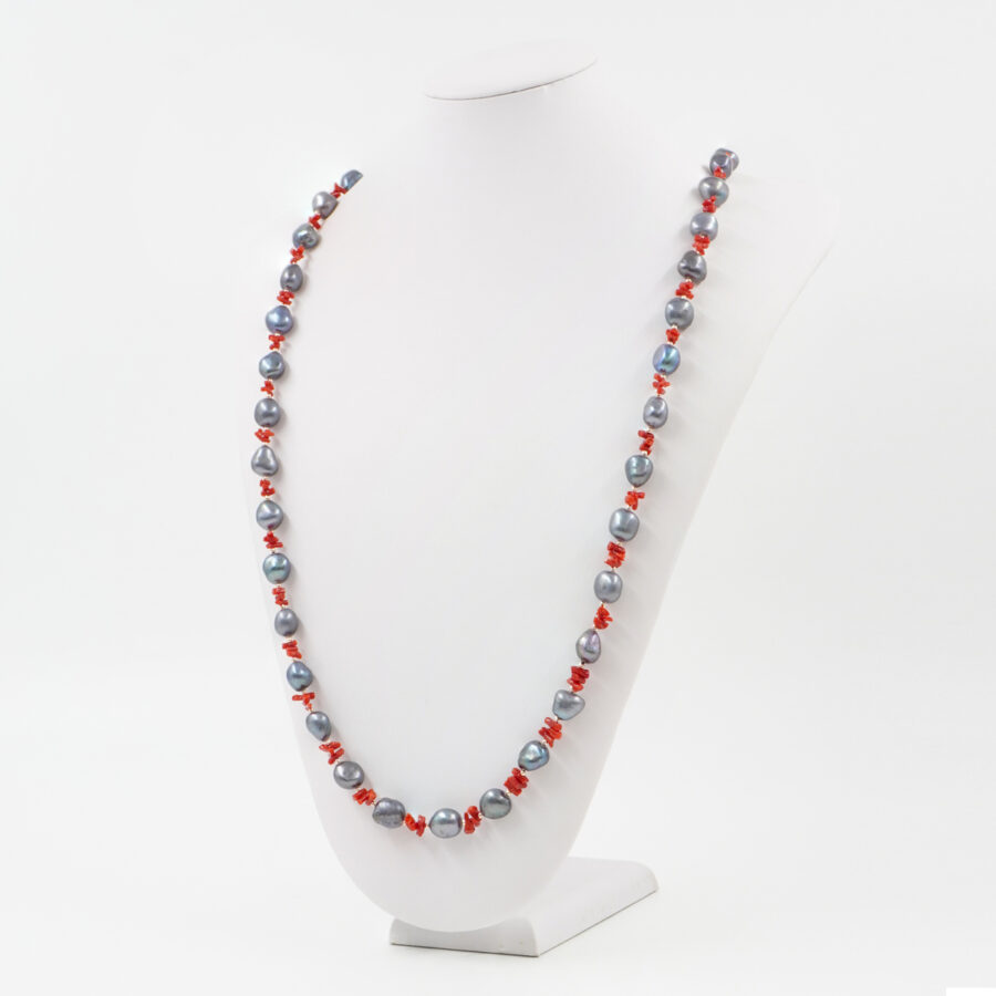 Collana con perla, corallo, ematite, chiusura in argento 925 – Rodiato - immagine 2