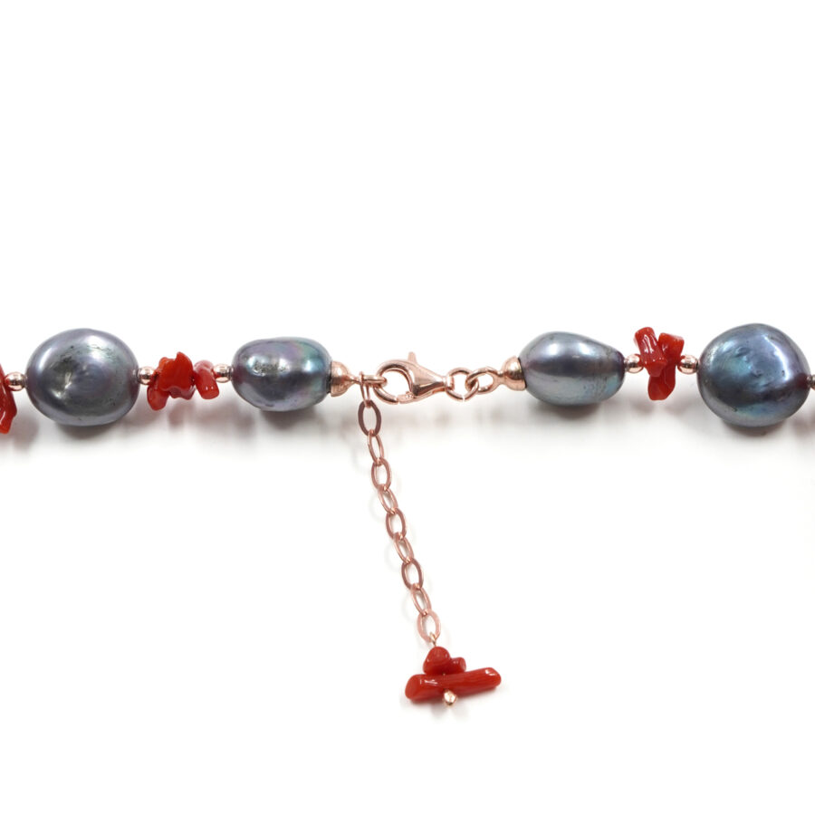 Collana con perla, corallo, ematite, chiusura in argento 925 – Rosato - immagine 3