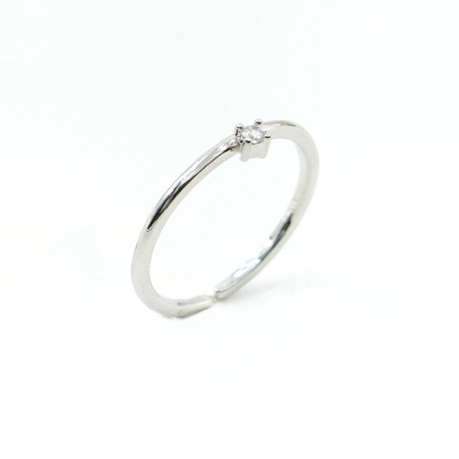 Anello Solitario con zircone bianco