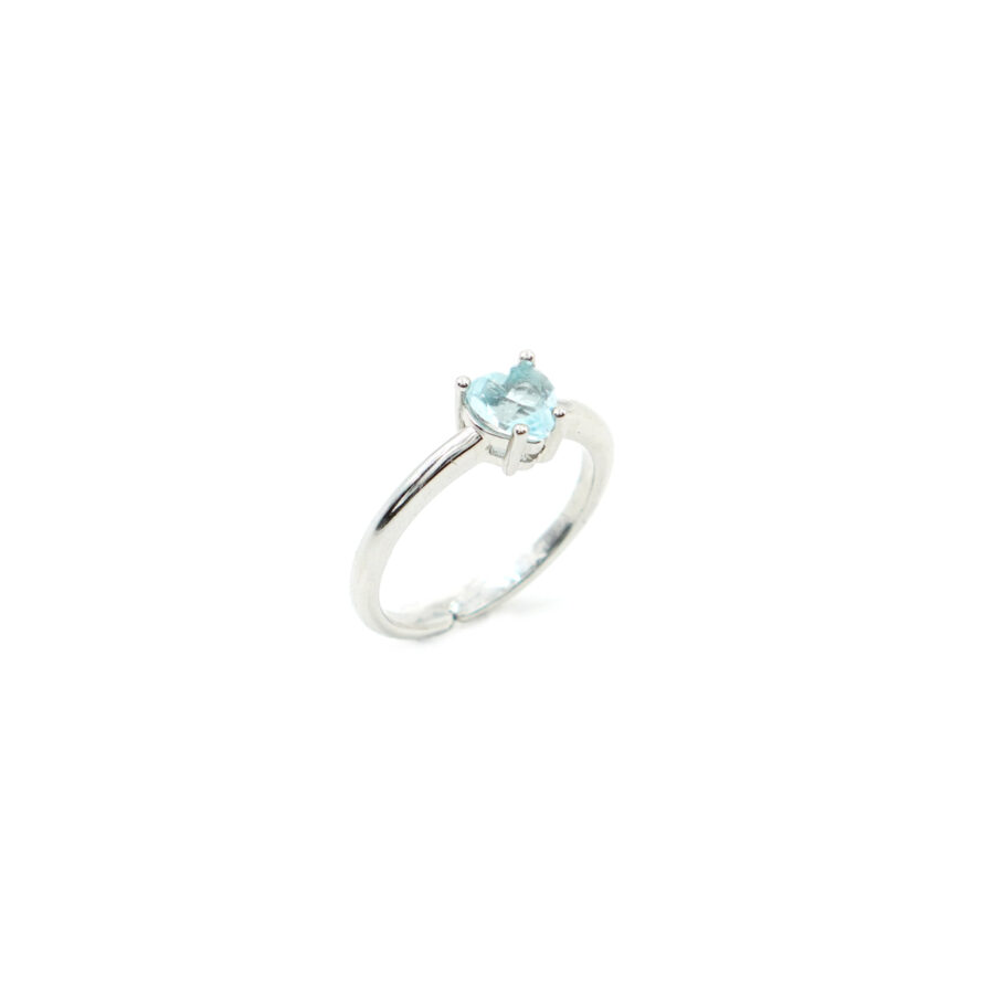 Anello solitario con zircone cuore azzurro