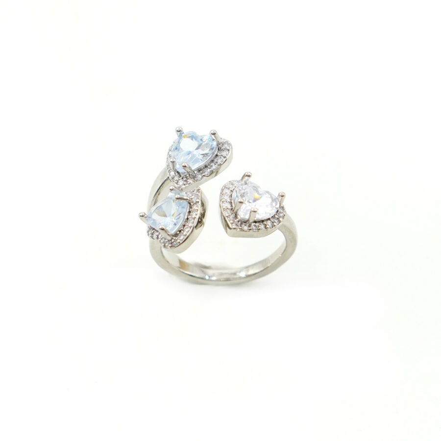 Anello tri-cuori con zirconi bianchi e bianchi