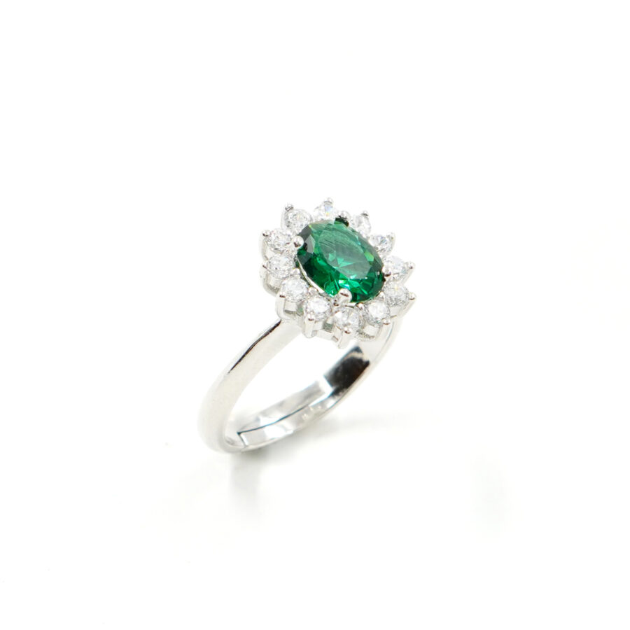 Anello in argento 925 con zircone ovale verde e giro di zirconi bianchi - Rodiato