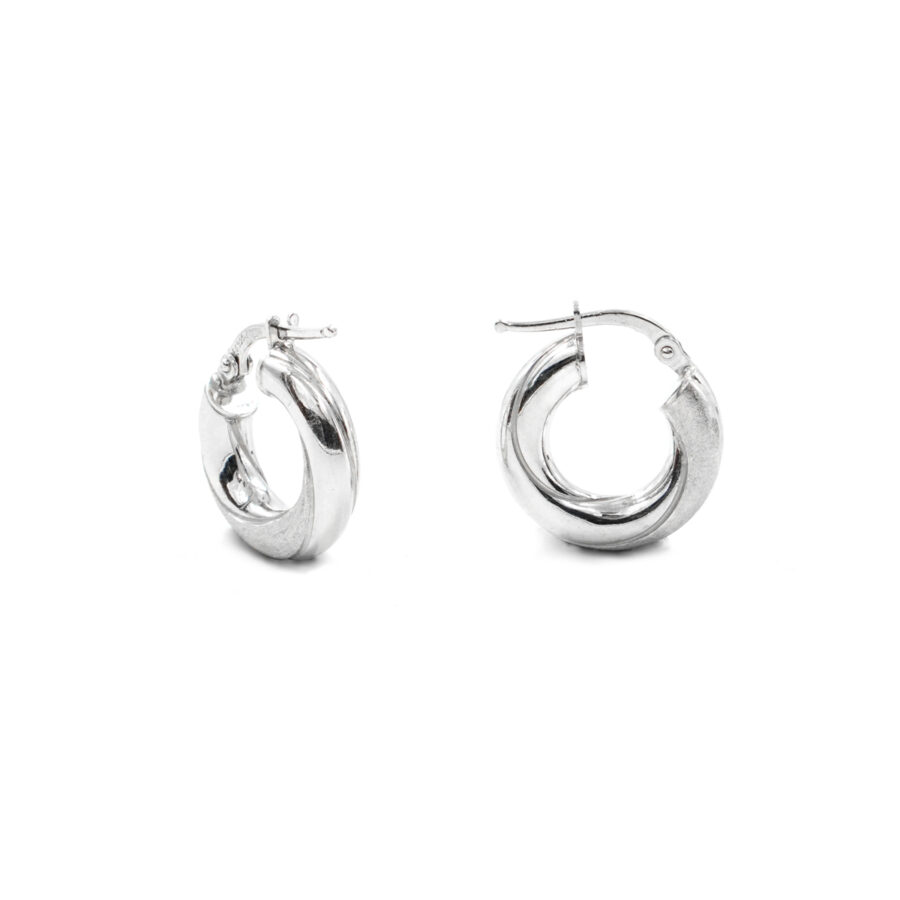 Orecchini cerchio satinato in argento 925 a baionetta 16mm – Rodiato