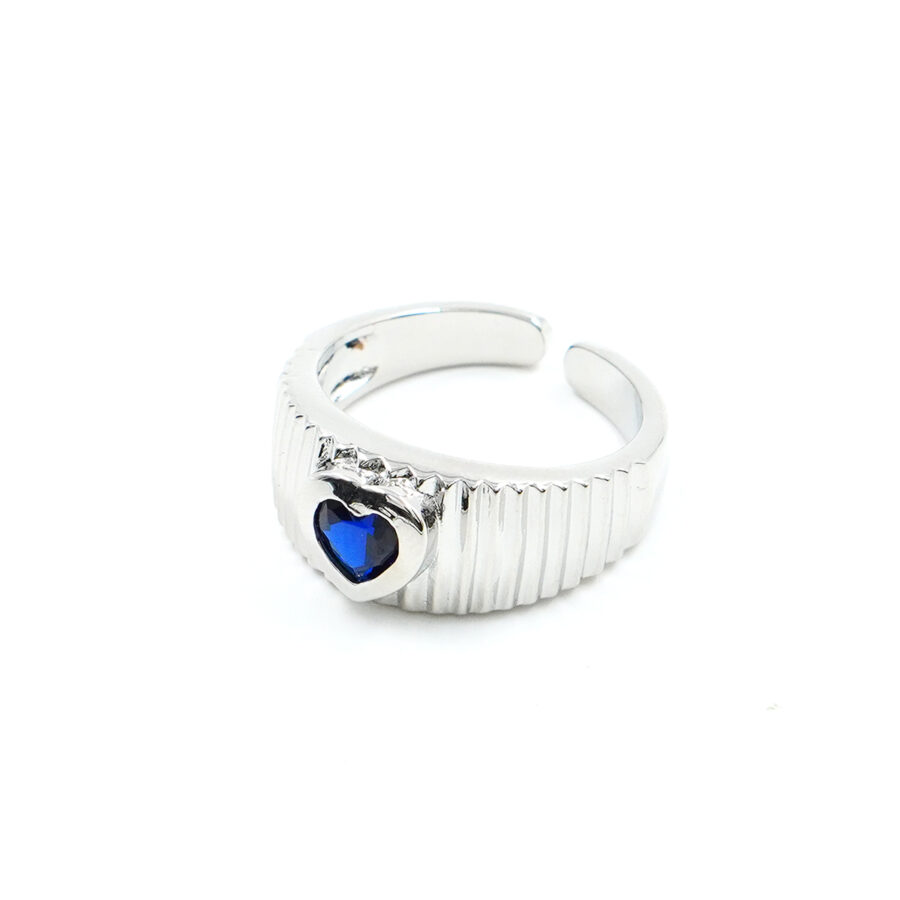 Anello fascia con zircone forma cuore blu