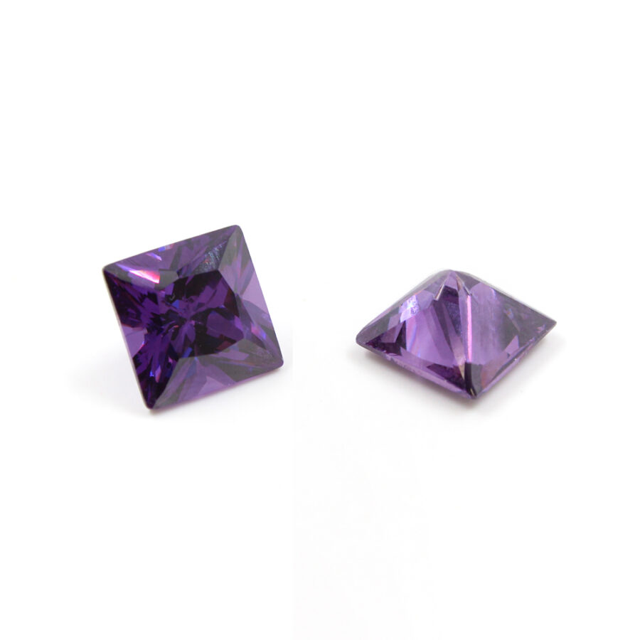 Buste di Zirconi viola taglio quadrato 5mm a 8mm