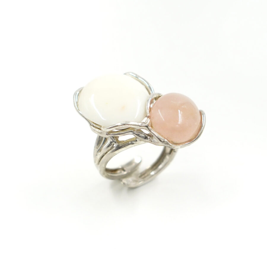 Anello in argento con corallo bianco, morganite - Rodiato