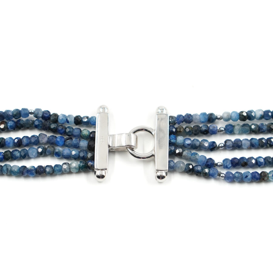 Collana Multifilo con iolite e chiusura con spola di corallo bianco, cianite in argento - Rodiato - immagine 3