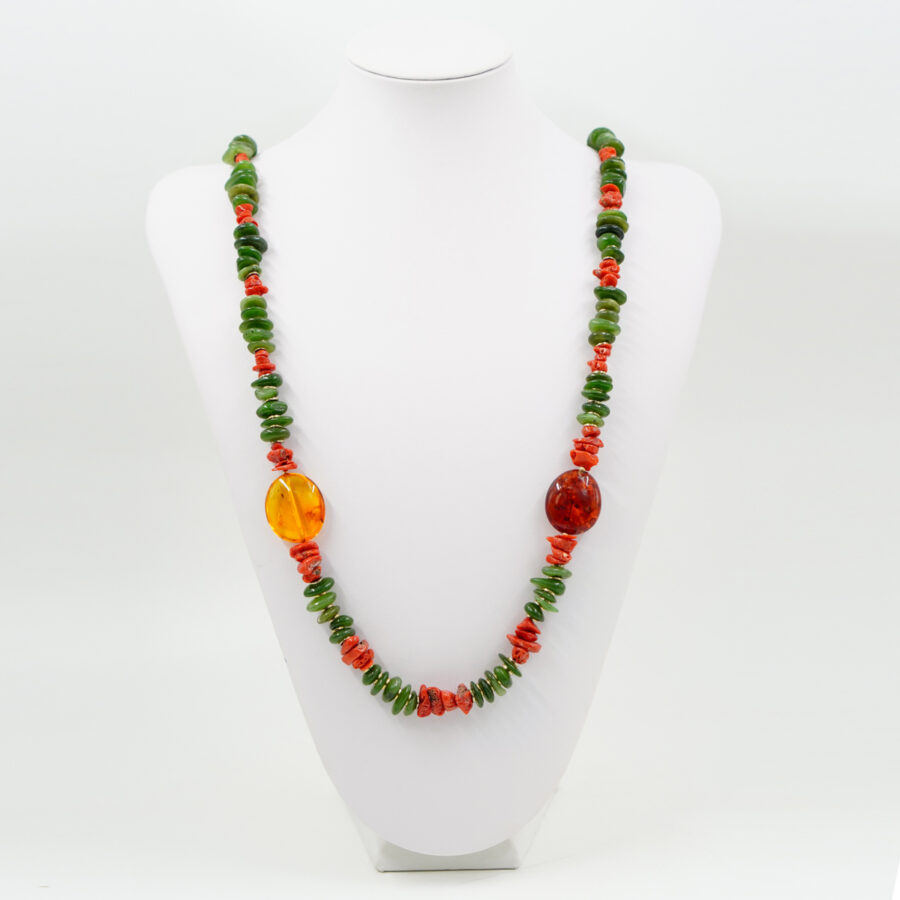 Collana con giada canadese, corallo, ambra, chiusura in argento – Dorato - immagine 2