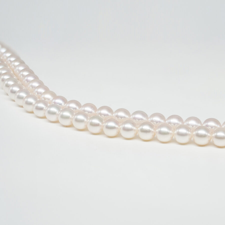 Fili di Perle Akoya Giapponesi tondi misura 9-9½mm