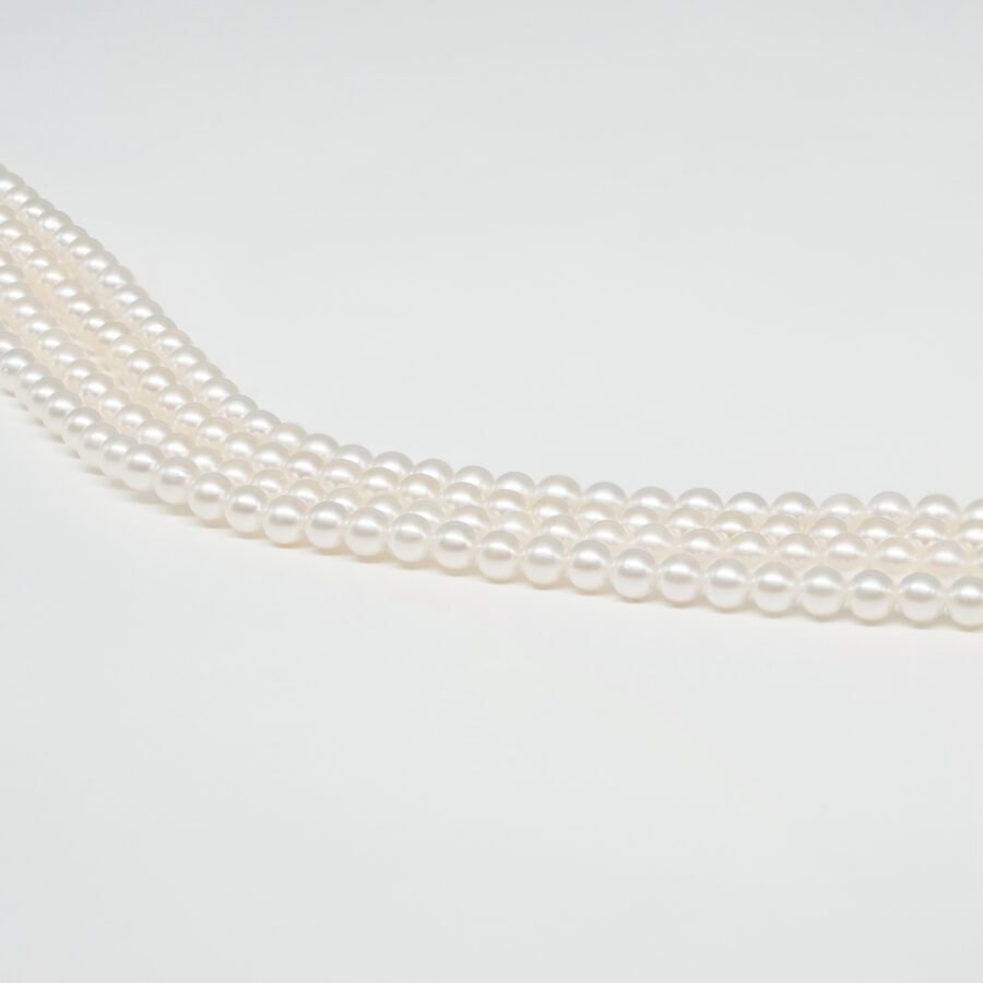 Fili di Perle Akoya Giapponesi tondi misura 3-3½mm