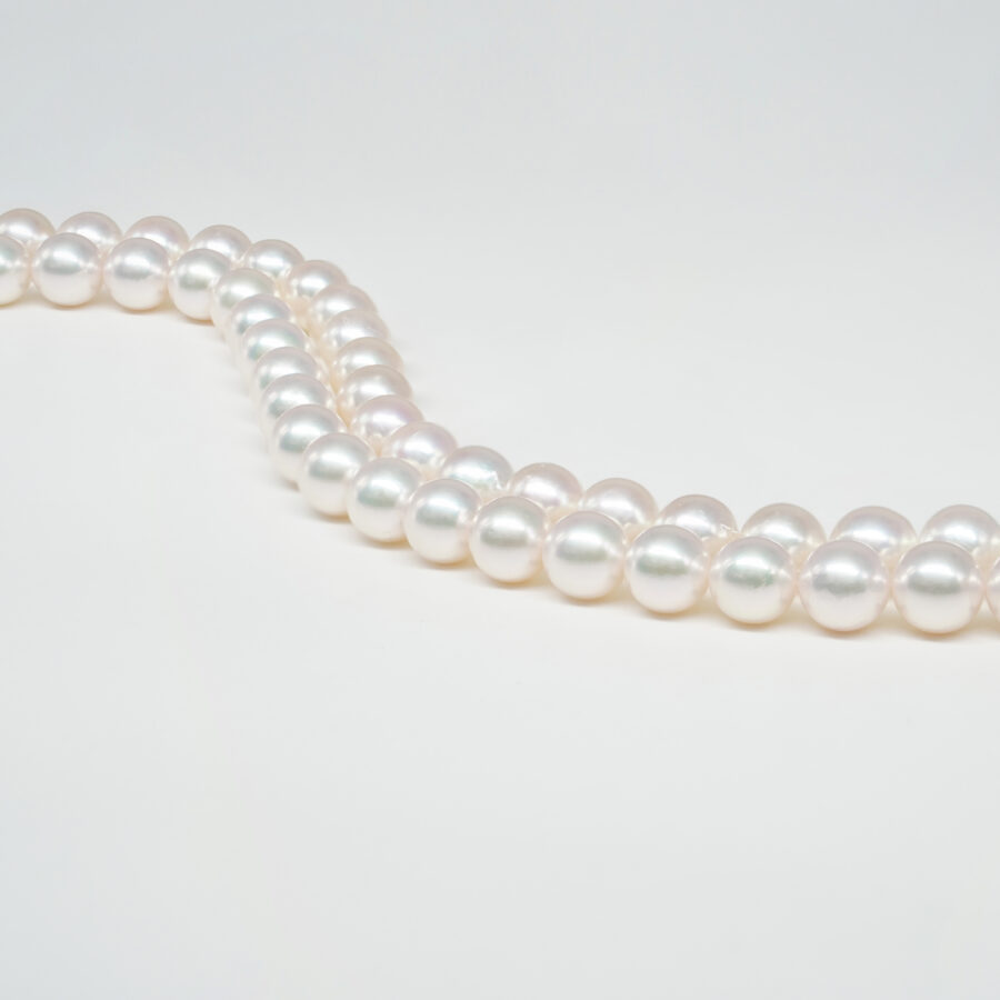 Fili di Perle Akoya Giapponesi tondi misura 9-9½mm