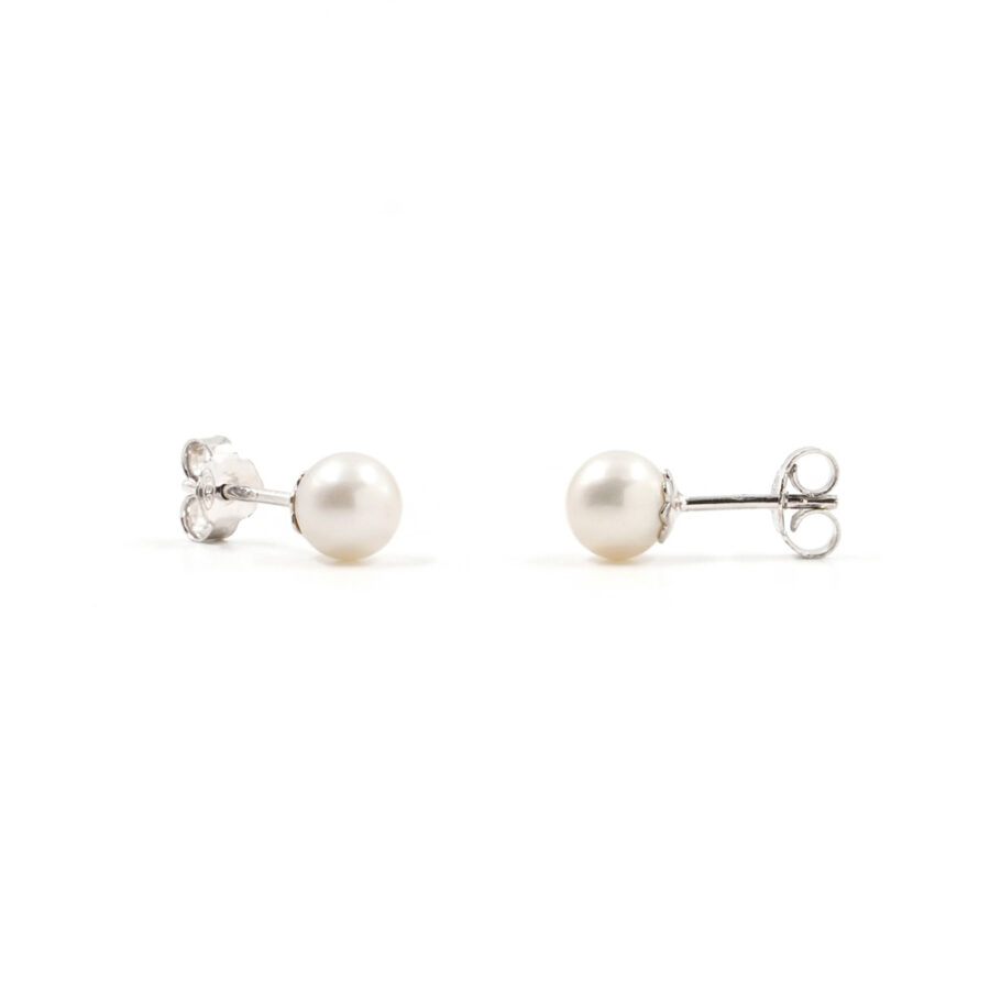 Orecchini Marchio Sumiko con perla d'acqua dolce 6mm con paletto in argento Rodiato